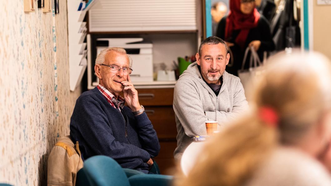 Luisteren in de buurtkamer